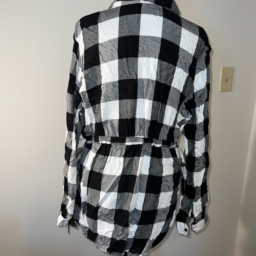 🌻3/$20!🌻 Time and True maternity shirt - Picture 8 of 9